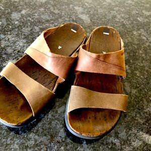 Women’s Merrill sandals